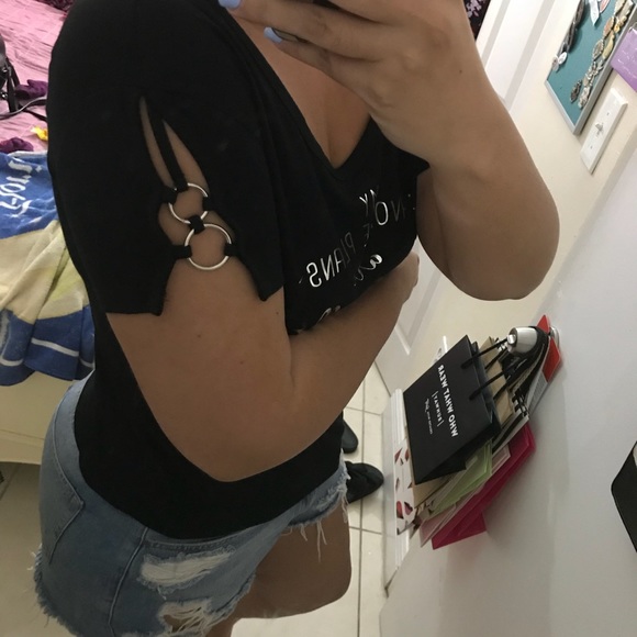 Black graphic tee shirt with sleeve detail - Picture 4 of 6